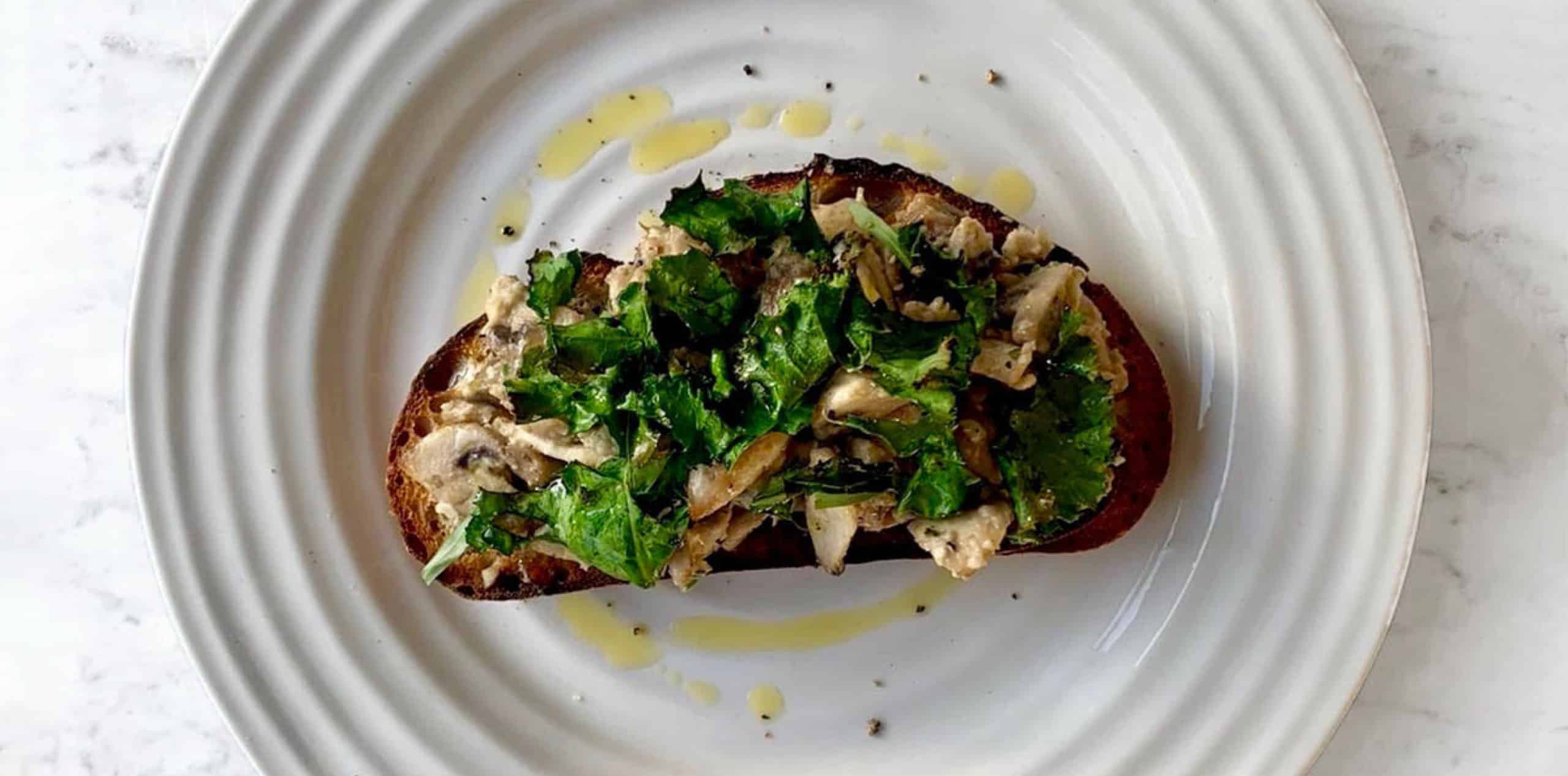 creamy mushrooms on sourdough - The Gut Stuff