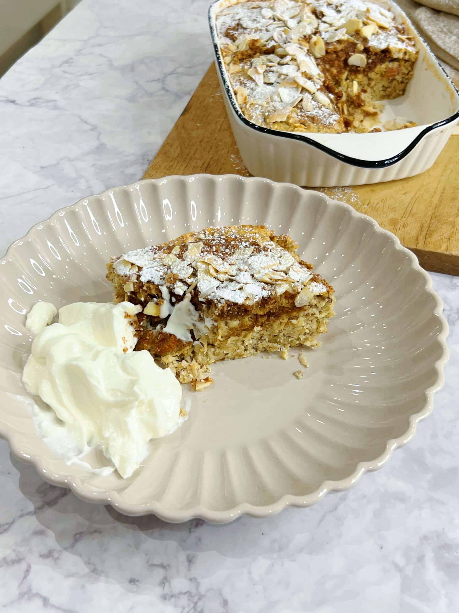 almond croissant baked oats
